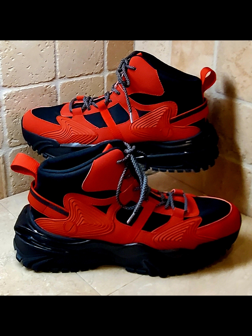Javi Jiggy Men's Boots size 11 Red and Black CLEAN & Ready For Adventure!